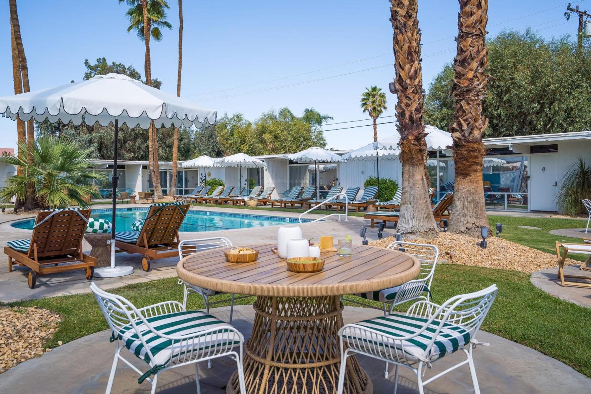 Monkey Tree Hotel By Avantstay Stylish Hotel In Palm Springs W Pool Εξωτερικό φωτογραφία
