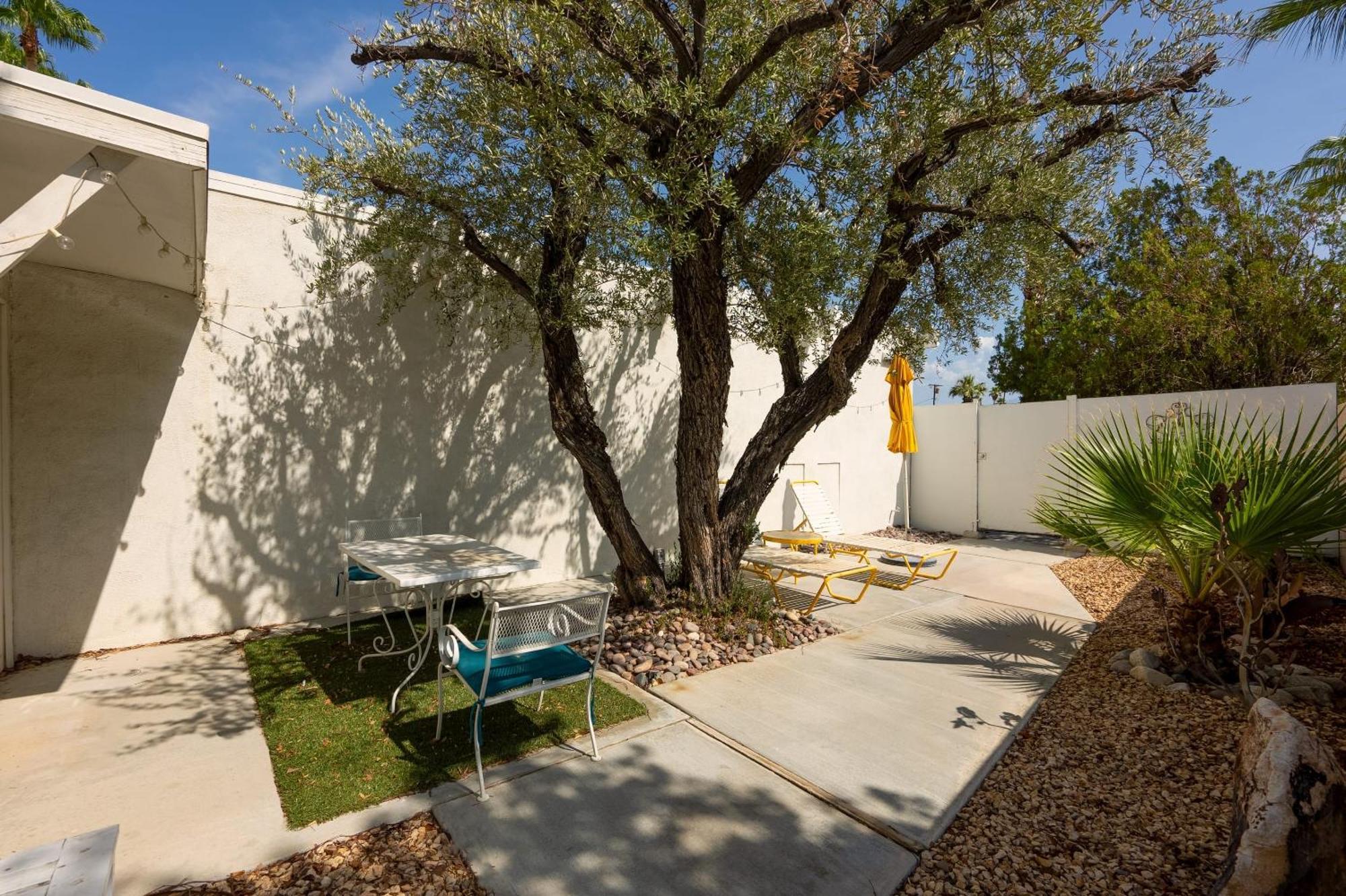 Monkey Tree Hotel By Avantstay Stylish Hotel In Palm Springs W Pool Εξωτερικό φωτογραφία